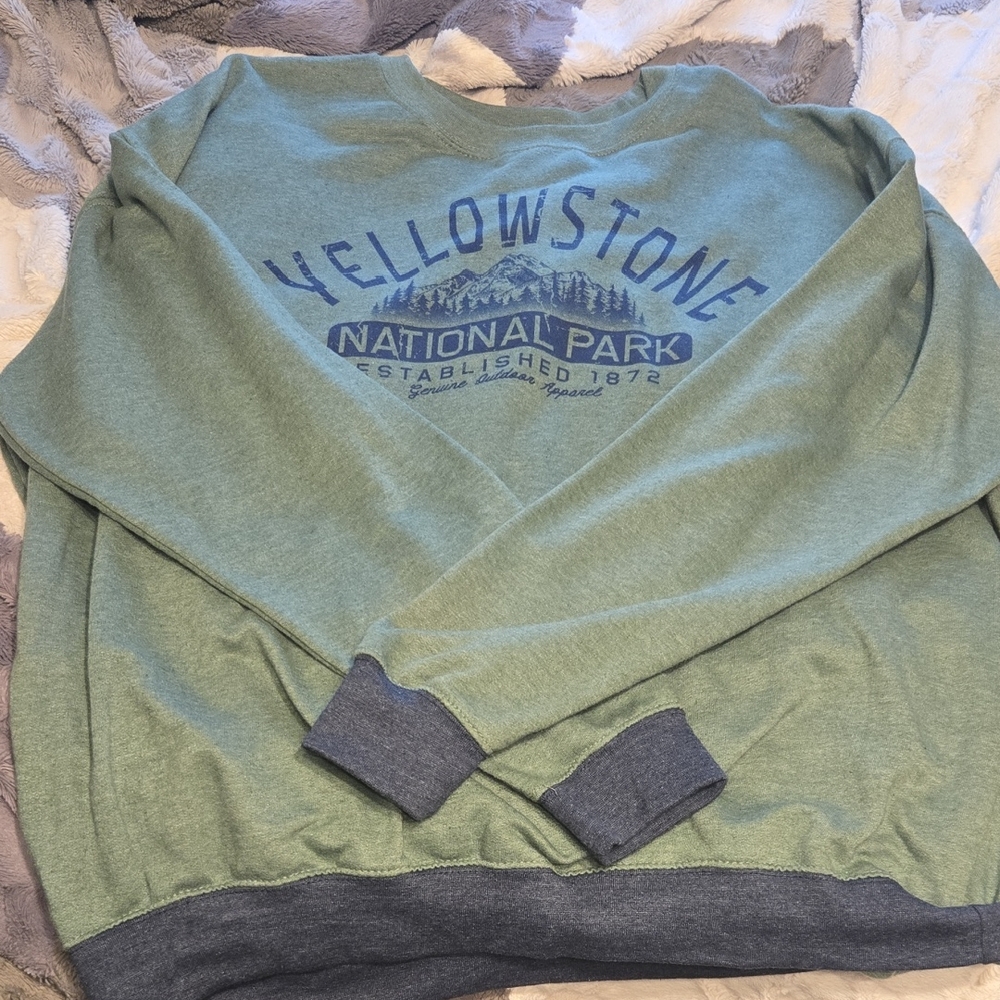 Yellowstone National Park Green Crewneck Sweater